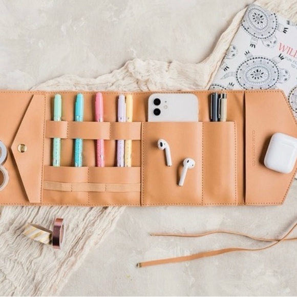 Glass Ladder & Co “Katherine” Tech Organizer - Picture 6 of 6